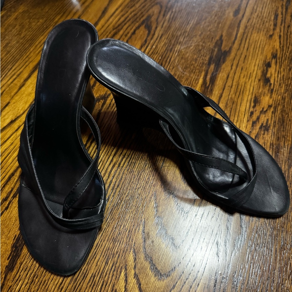 Women’s ALDO Black Wedge Sandals